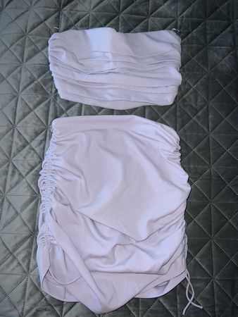 Damen Set-Oberteil und Rock Violett