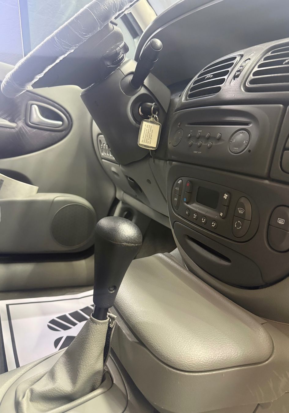 Renault Autos: Renault Mégane Scénic 2.0 Automat – D'occasion à Ebnat-Kappel par sab_wx29 5