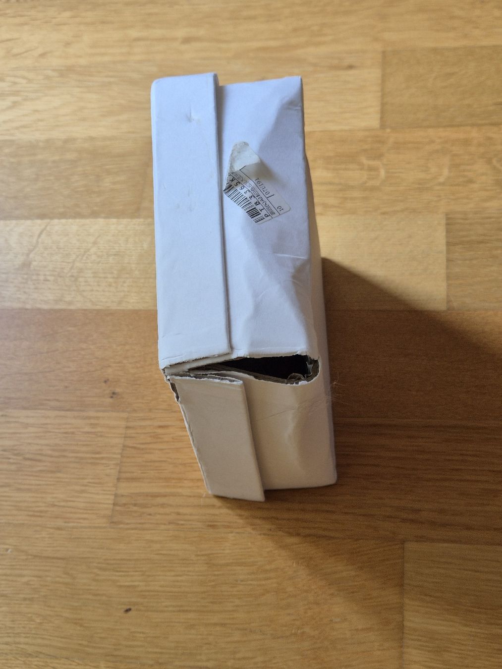 Puzzle: Holzpuzzle: Colerful Parrot – Usato da Burgdorf venduto da Sommer202 1