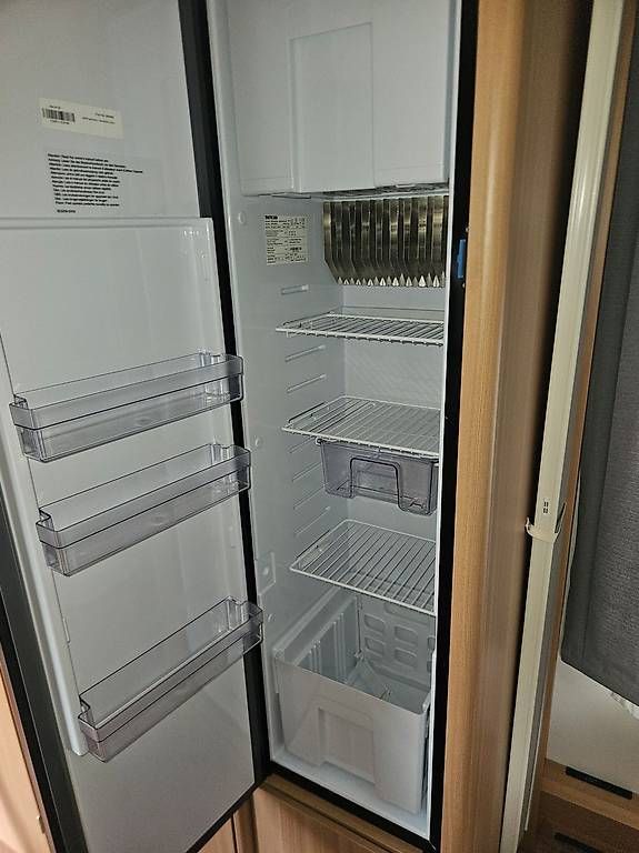 Camping Fahrzeuge: A vendre LMC Style 450 D – Gebraucht aus Belmont-Yverdon von FloridaJeep 6