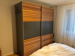Schiebetürenschrank