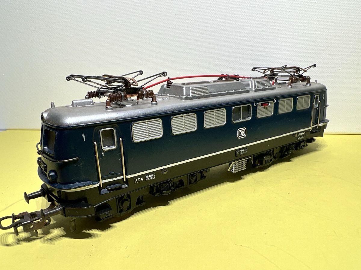 Fleischmann Modellini di ferrovie: Fleischmann E10, schweres Gussmodell in HO – Usato da Weinfelden venduto da Kammerflimmern 1