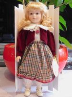Symphony Porzellan Puppe "Annie" 1998er