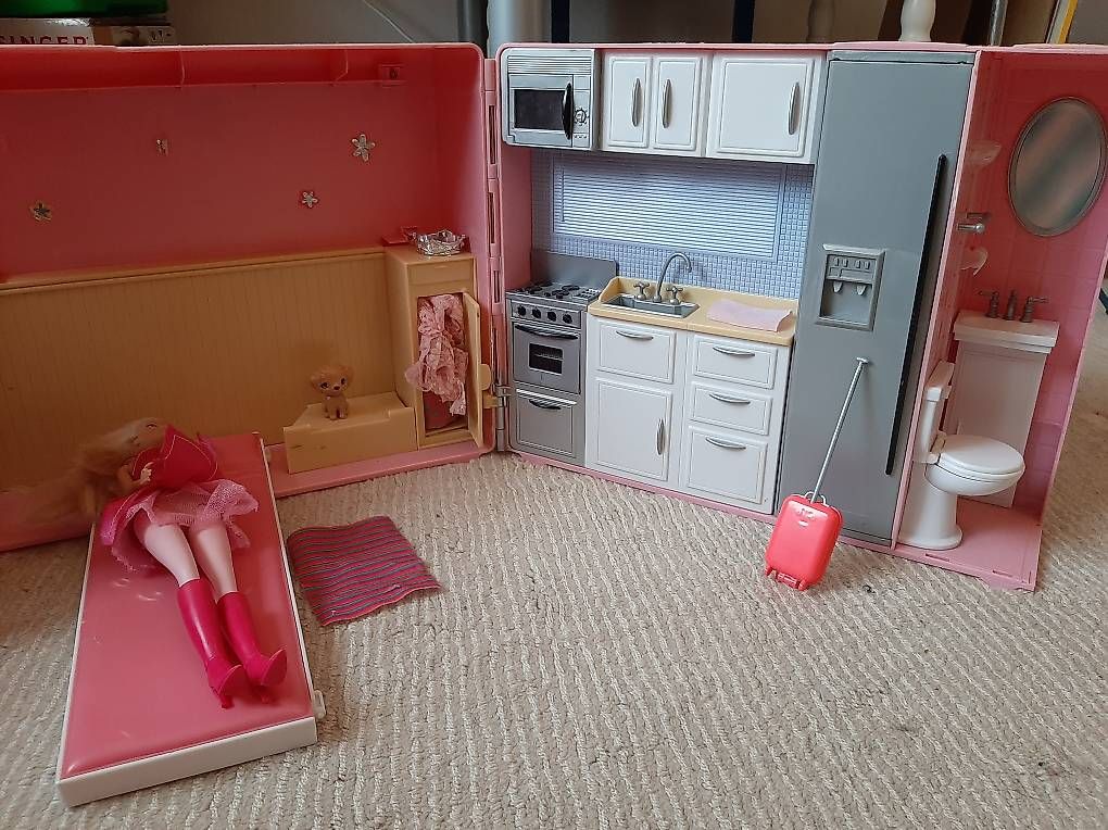 Giocattoli: Barbie Camper – Usato da Lausanne venduto da ftrevaz 1
