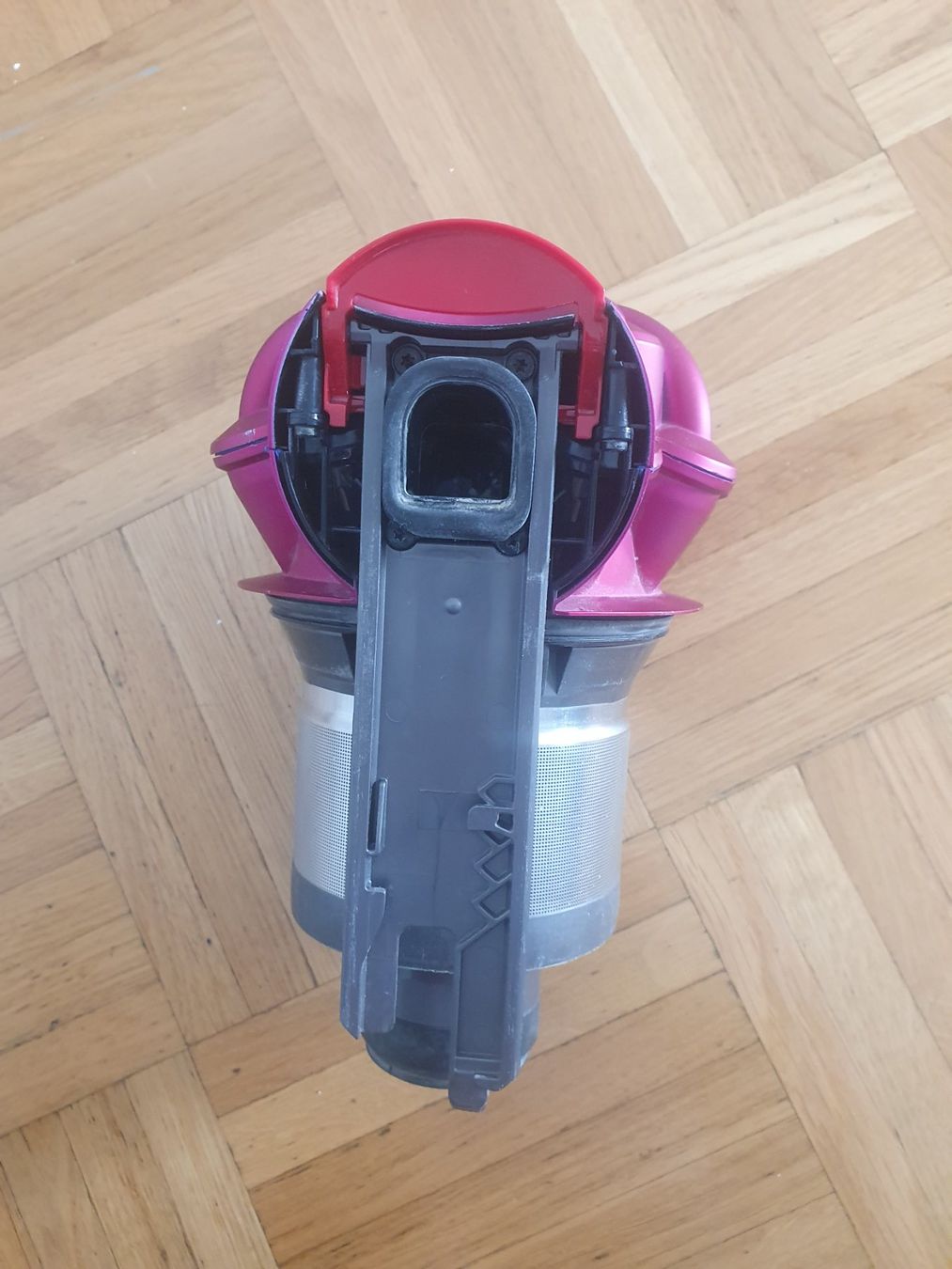 Contenitori & Simili: Cyclone pour dyson V7, ( compatible V8 ) – Usato da Prilly venduto da RoDyRe 4