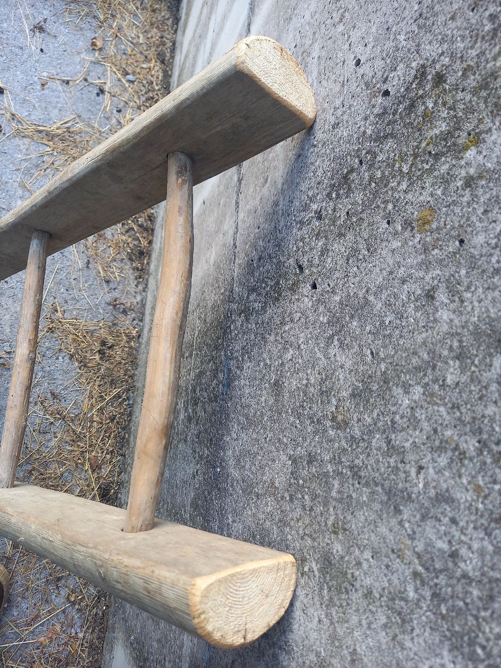 Leitern: Schöne Holzleiter mit 3 Sprossen gebraucht – Gebraucht aus Galgenen von Allerlei8854 4