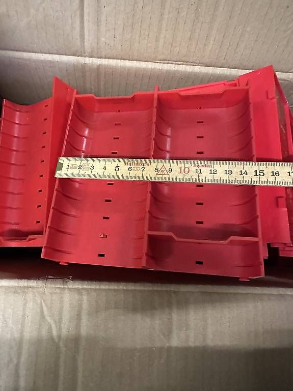 Lista Tutti gli attrezzi: 32 Stk. gebrauchte Lista Einteilungen 15x15cm – Usato da Necker venduto da liq24 3