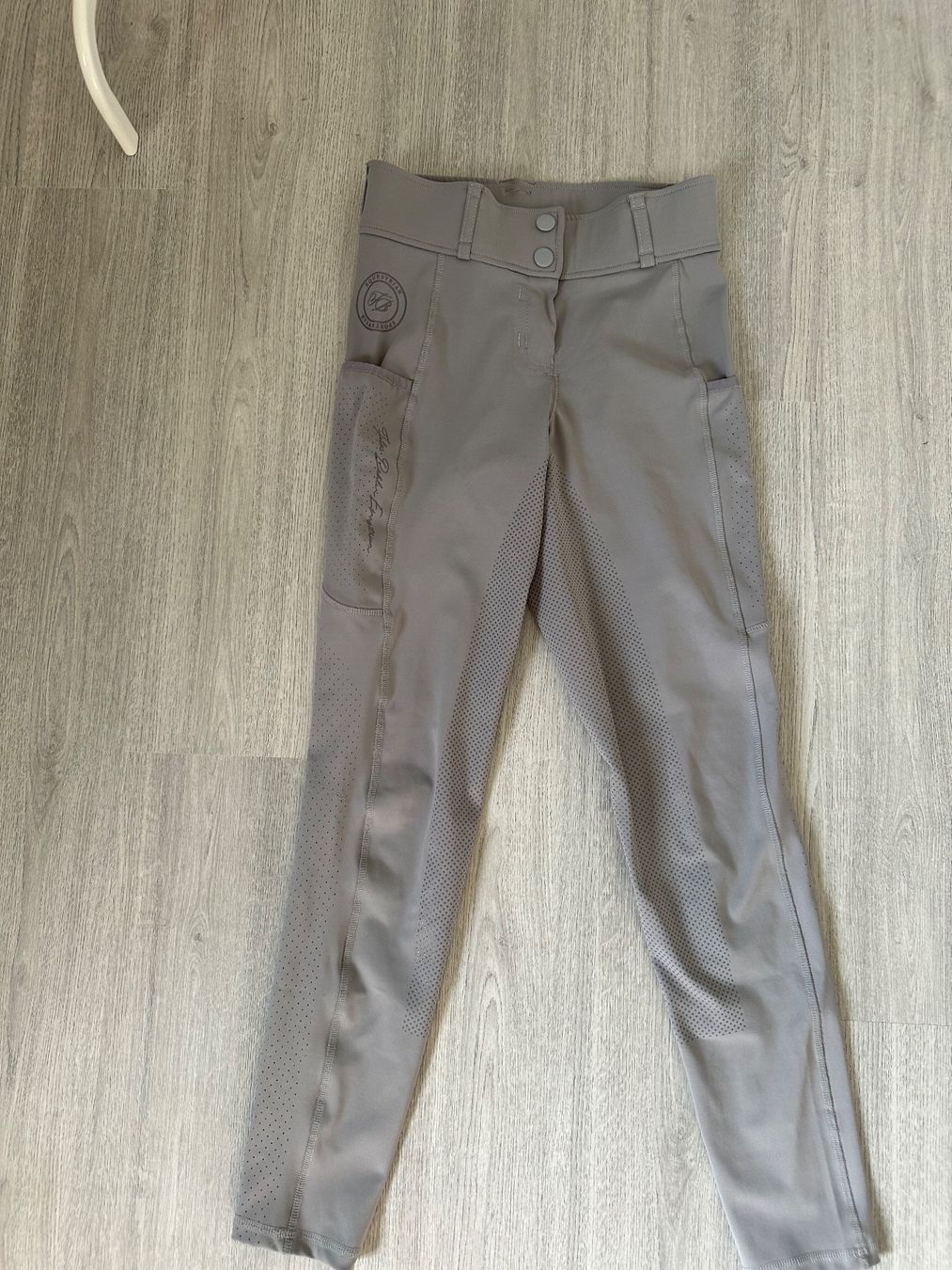 Felix Bühler Pantalons: Sommer Reithose – D'occasion à Liestal par Cliestal