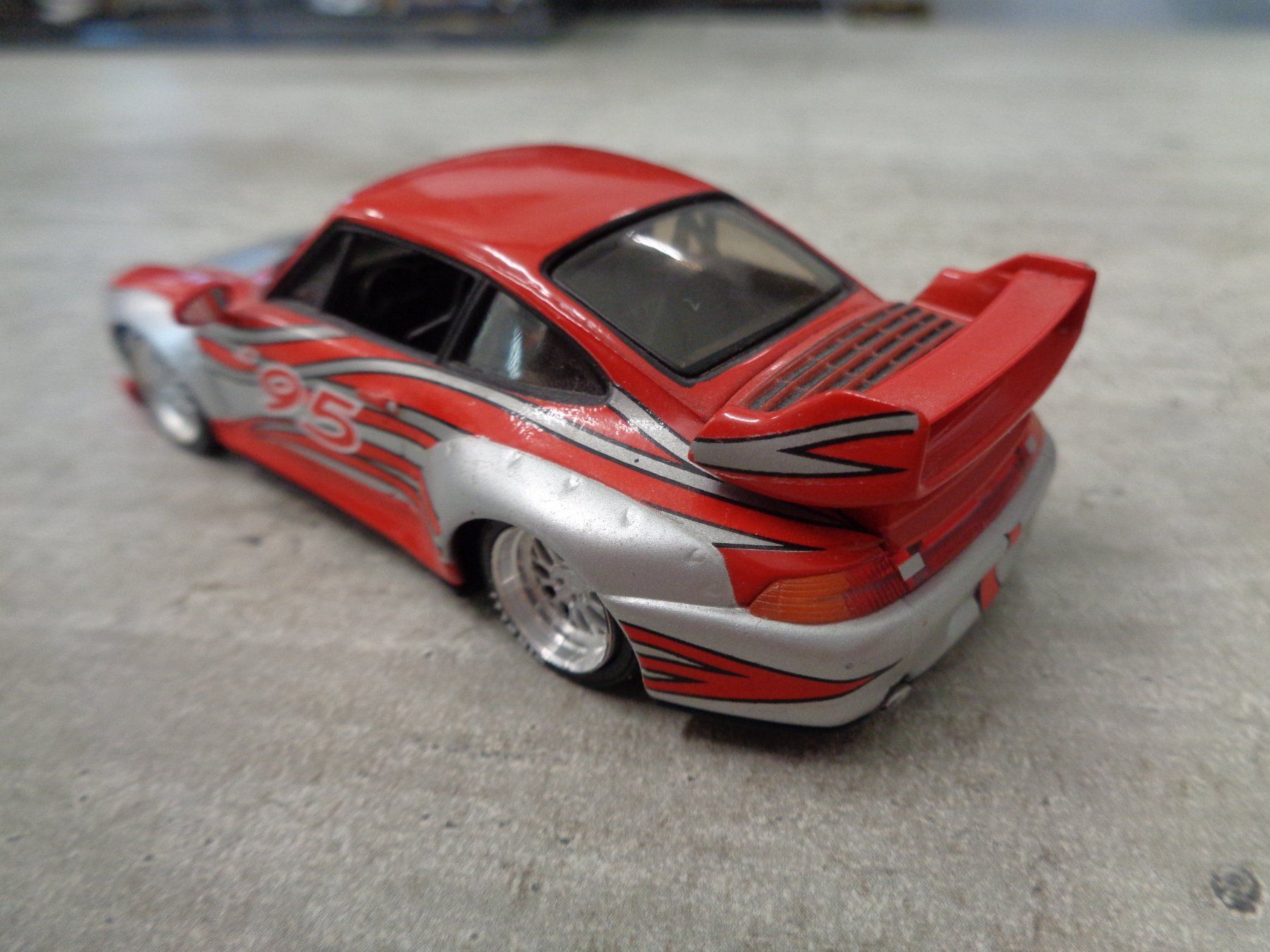 Porsche Modellini d'auto: 1:43 Vitesse Porsche 911 GT2 – Usato da Reconvilier venduto da rallycar 1