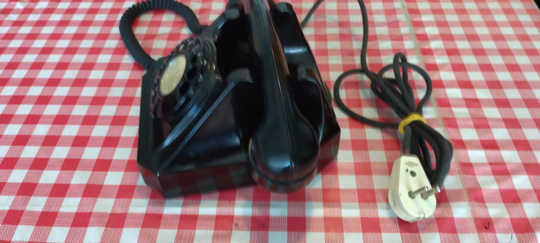 Telefone: Tischtelefon – Gebraucht aus Liestal von waeckerli 1