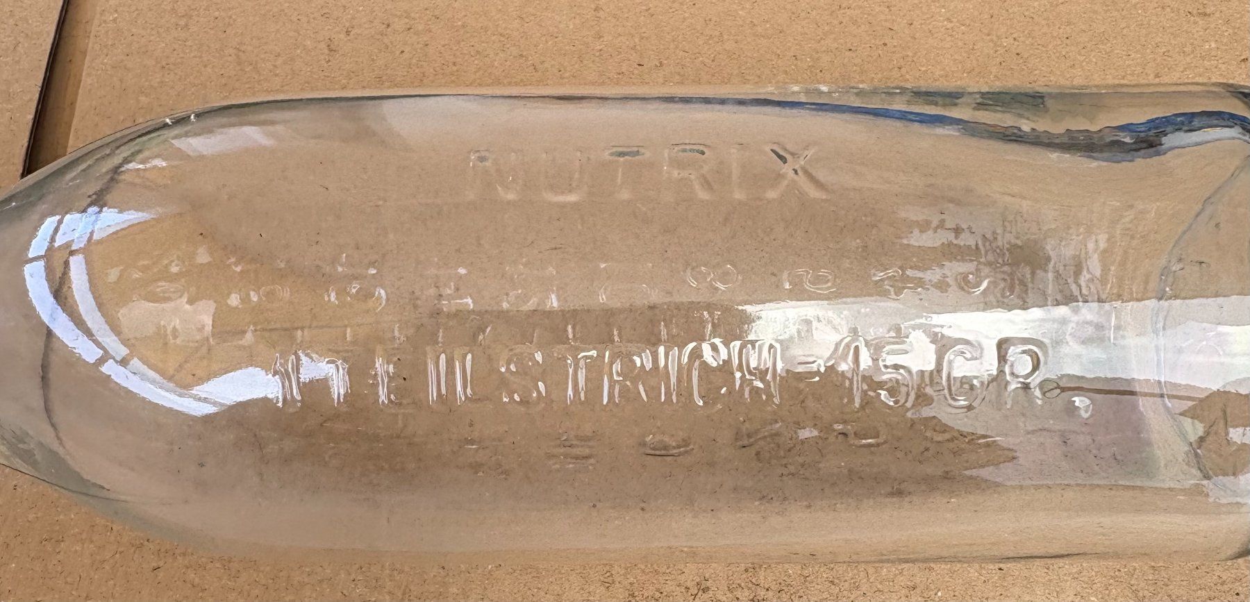 Bottiglie: VINTAGE GLAS FLASCHE NUTRIX – Usato da Ostermundigen venduto da wini63 5