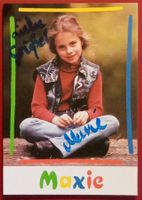 Maxie Renner Autogramm signiert Foto 10x15cm