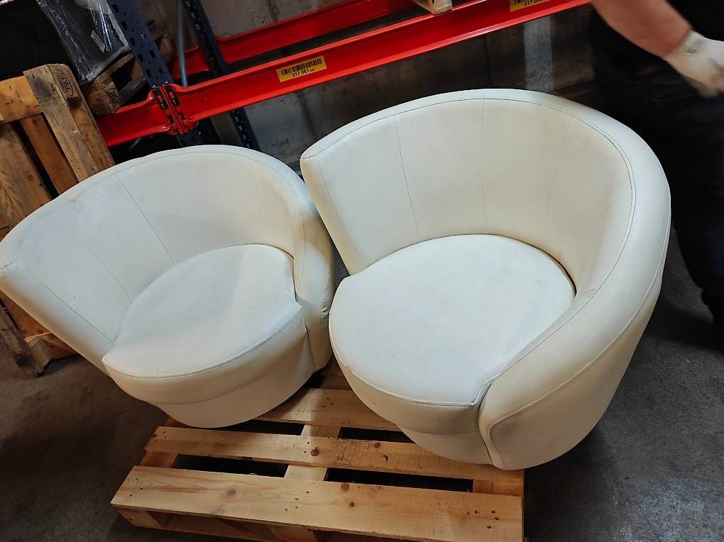 Poltrone: Weißer Sessel 6x verfügbar  – Usato da Otelfingen venduto da Yuji_Outlet 2