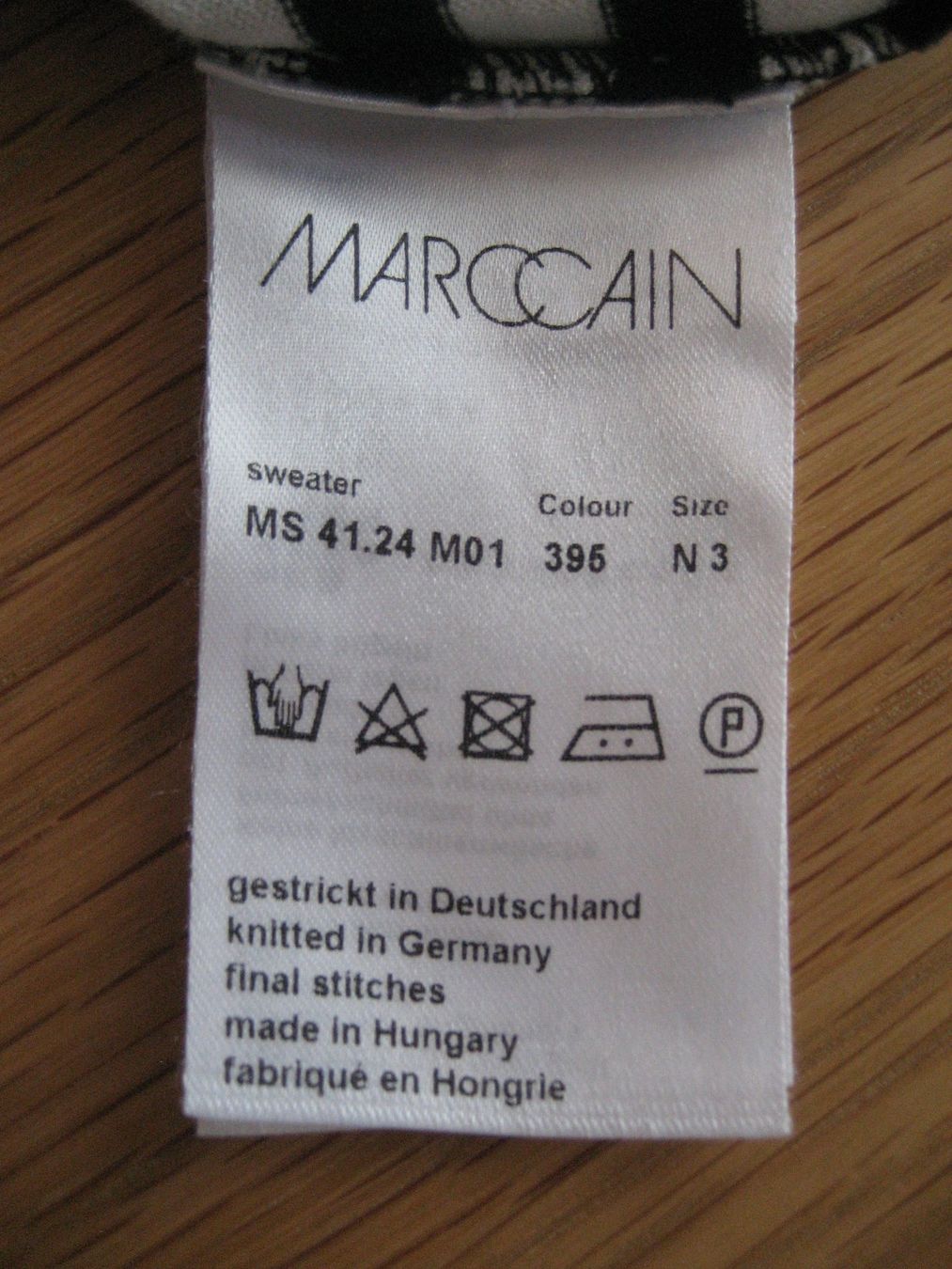 Twinset Pullover & Sweatshirts: Marccain / Twin-Set / 2-teilig – Gebraucht aus Solothurn von  4