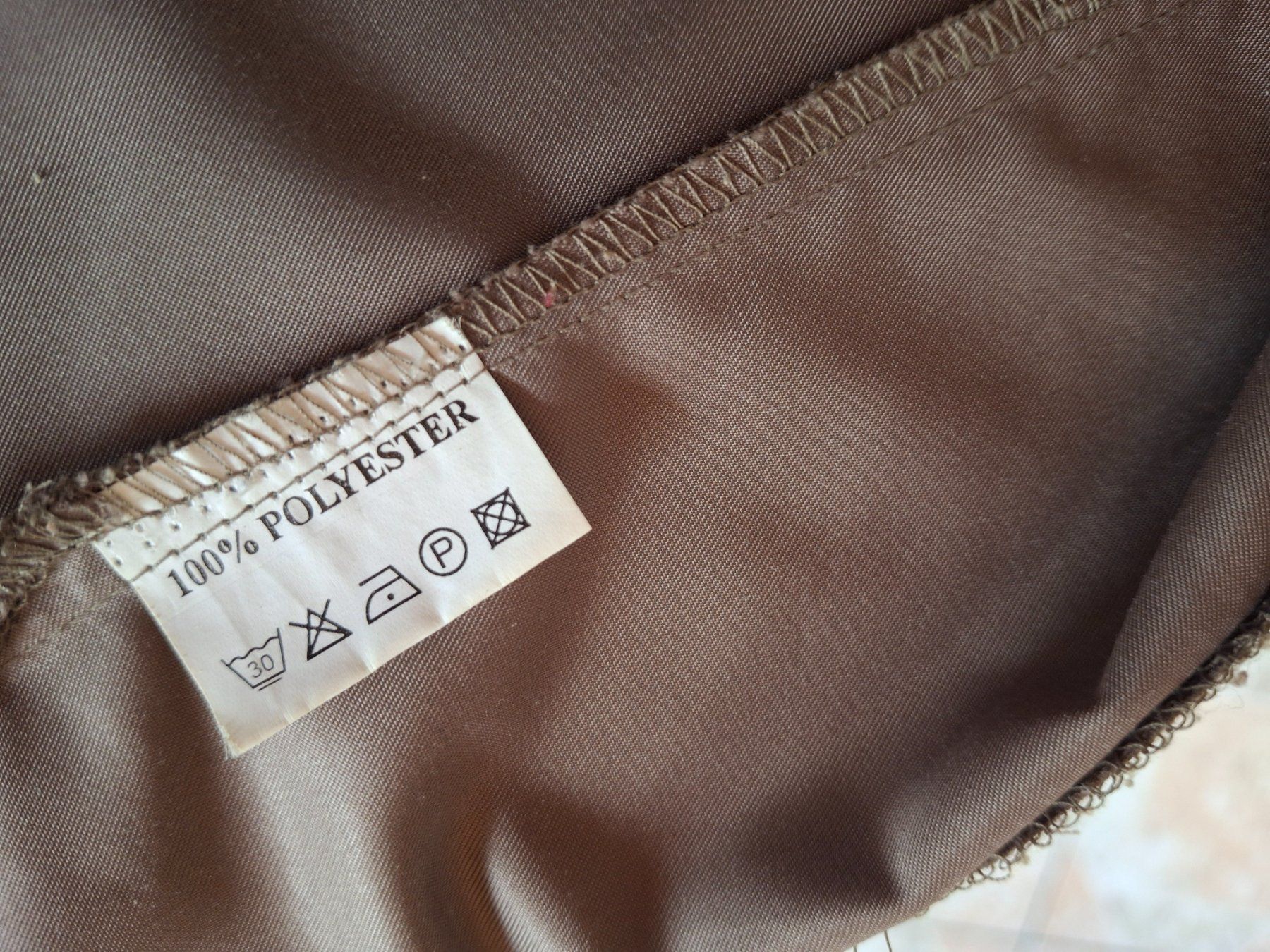 Gilets & Westen: Gilet vert olive taille 40/42 – Gebraucht aus Villiers von san_jn5w 6