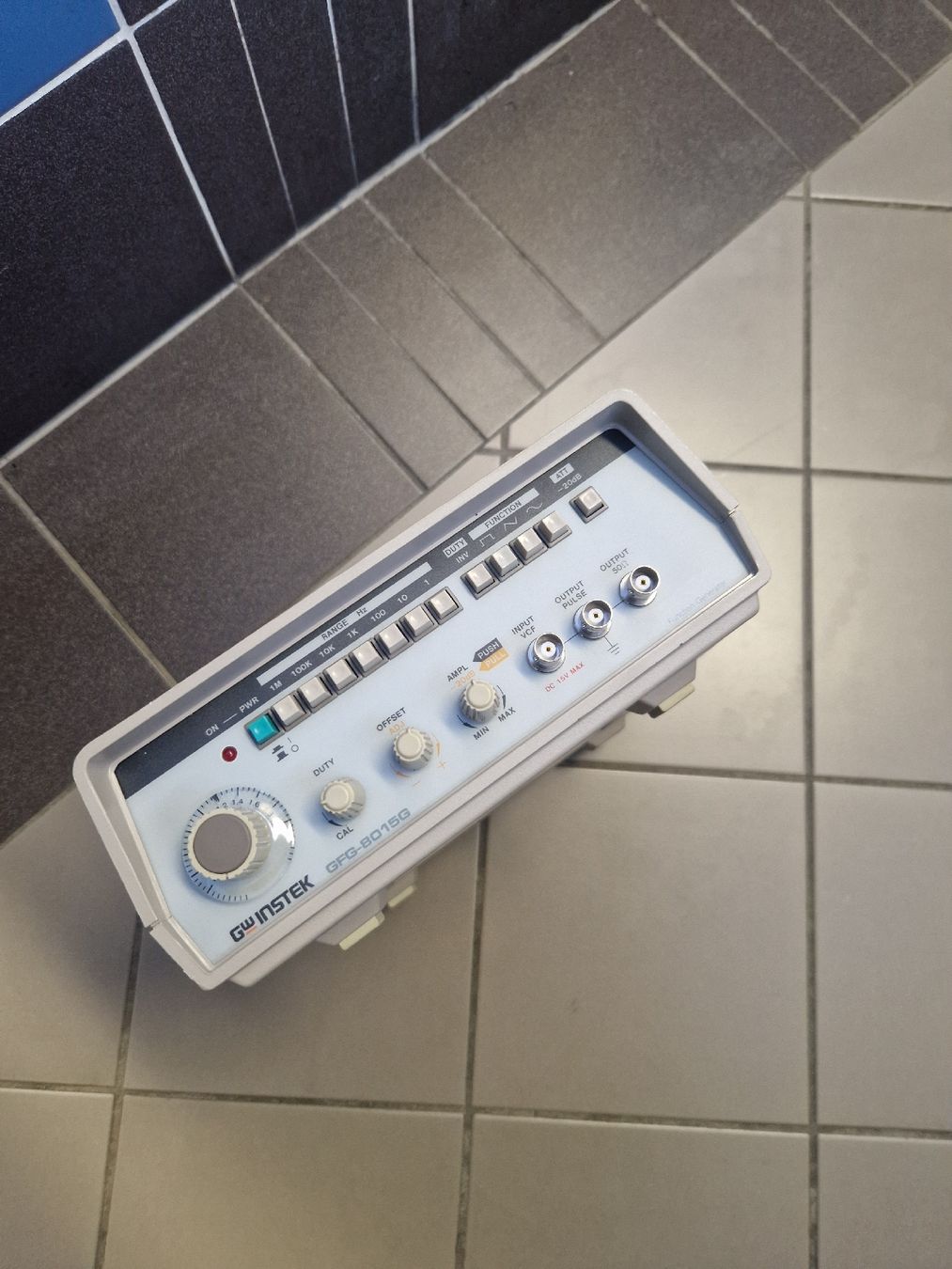 Misurare: generateur de fonction  – Usato da Genève venduto da owe_h6js 1