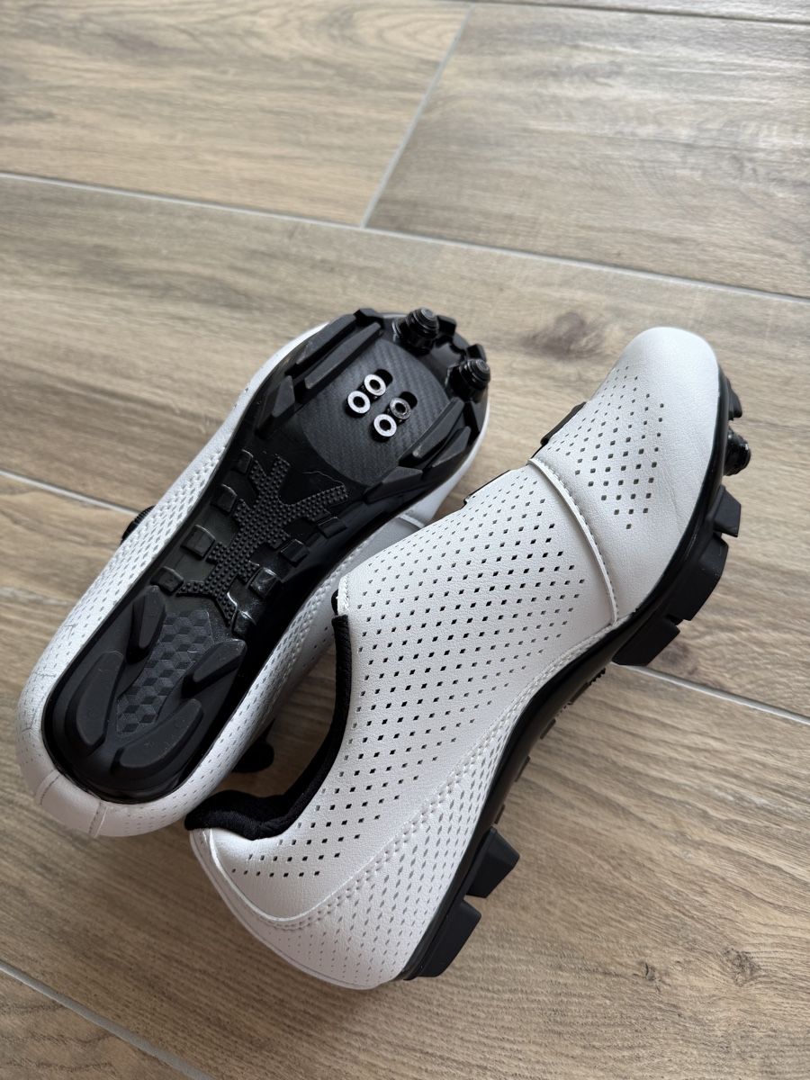 Scarpe da uomo: Klickschuhe Unisex Risora Grösse 39 – Nuovo (secondo la descrizione) da Reinach BL venduto da rin_ry68 2