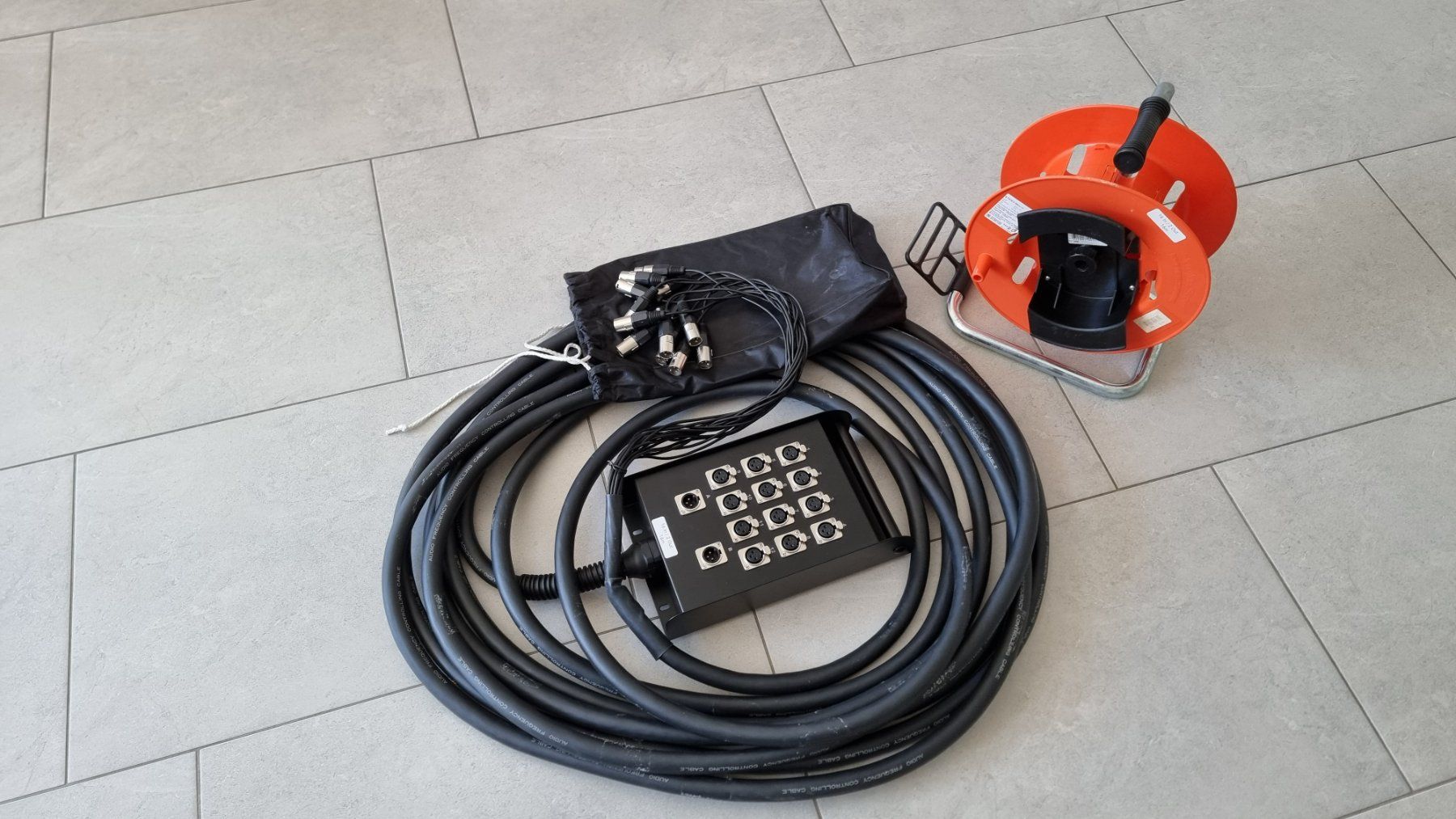 Mischpulte: Stage-Box 12x2 XLR / 16m – Gebraucht aus Bischofszell von Gitit 4