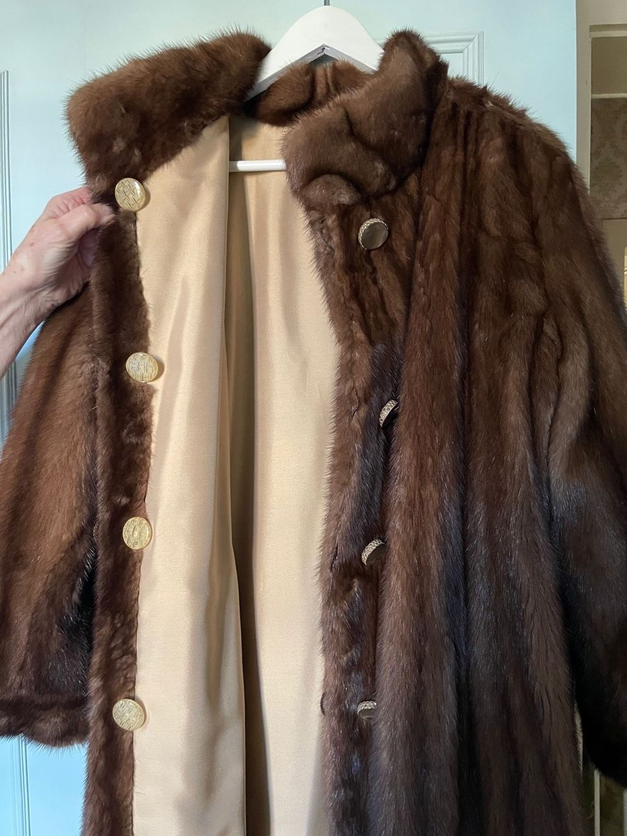 Cappotti: Cappotto vintage visone e seta – Usato da Pura venduto da ndo_6zqx 1