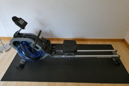 Rudergerät mit Wasserwiederstand "Baltic Rower Pro"