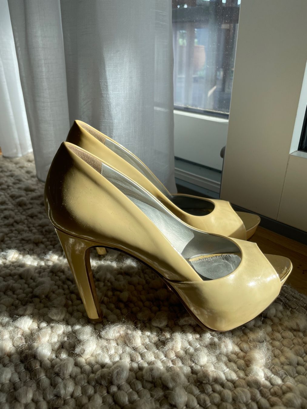 Navyboot Scarpe da donna: Navyboot Pumps in Butter Yellow – Usato da Einsiedeln venduto da loubi02 1
