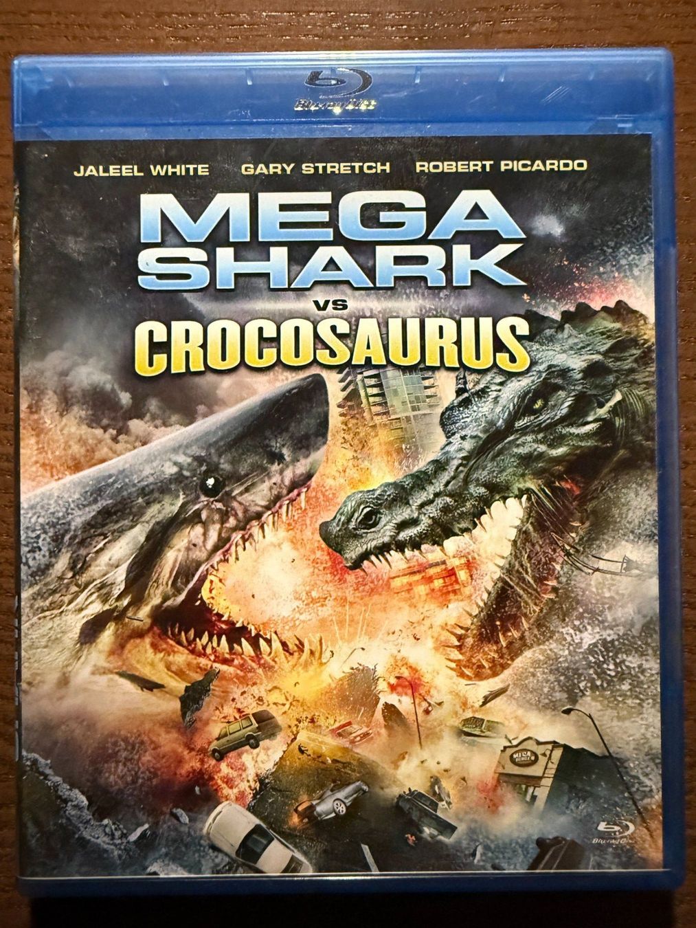 Tutti i DVDs: Mega Shark vs. Crocosaurus – Usato da Zürich venduto da Blu-ray_ZH