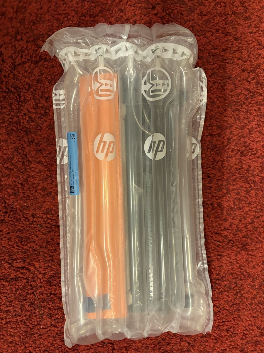 Hewlett Packard Druckerpatronen & Toner: HP Druckerpatrone Original, Farbe Cyan, Neu! – Neu und originalverpackt aus Märstetten von fury_psg