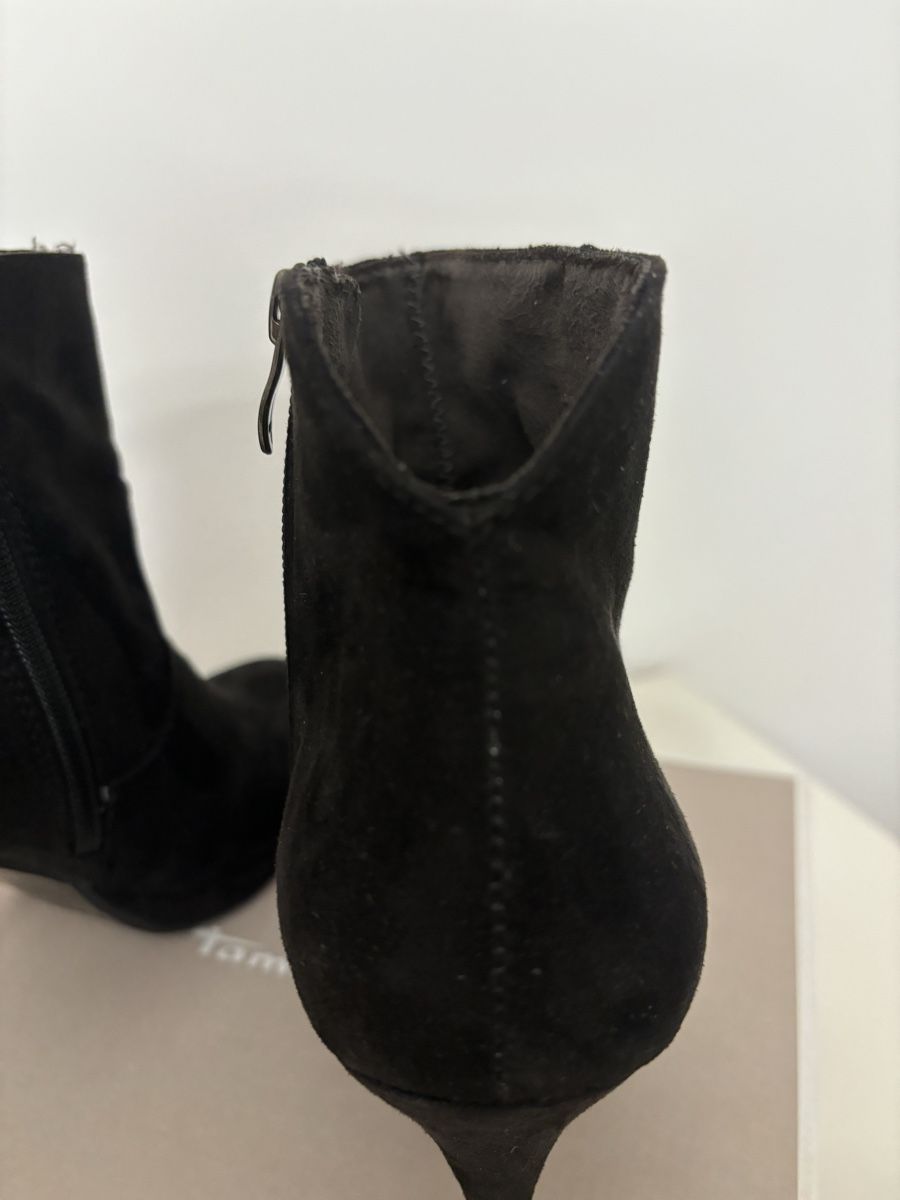 Tamaris Scarpe da donna: Tamaris Stiefeletten – Usato da Salenstein venduto da Silly...0 7