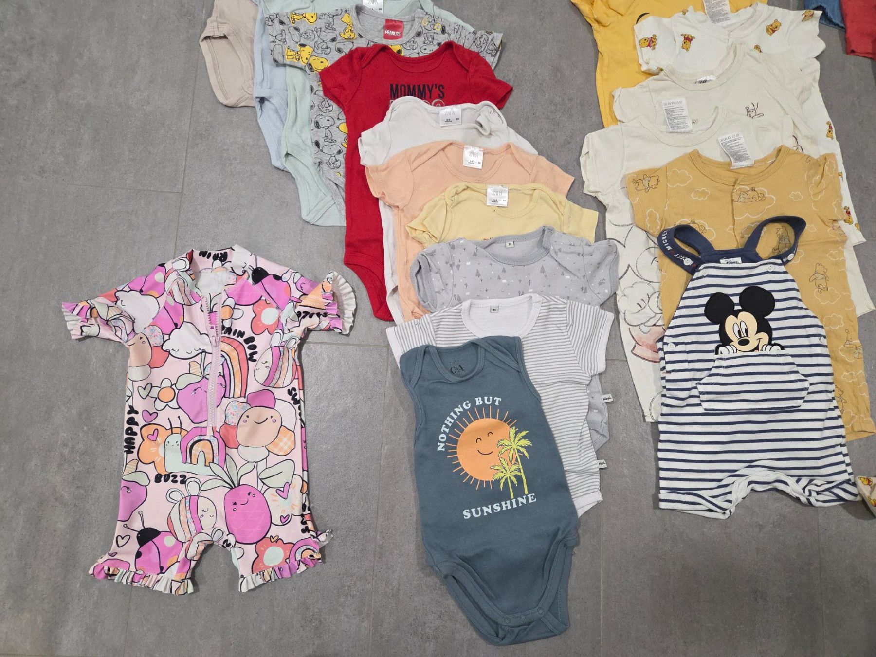 Lotti & Set di vestiti: Kinder Kleiderset 68 - 74 kurz – Usato da Stetten SH venduto da ExtremMIB 4