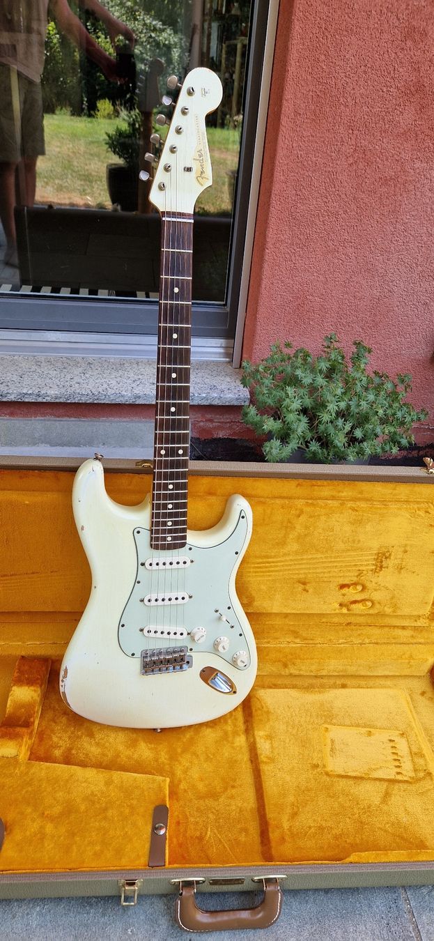 Fender Strumenti musicali: Fender Custom Shop 60's Stratocaster Relic – Usato da Sion venduto da Chris_p68 1