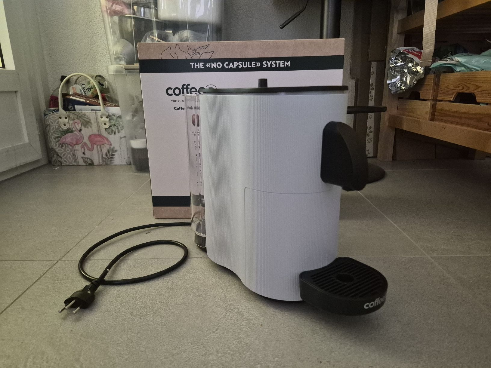 Coffee B Macchine per caffè & Macchine per espresso: Machine à café CoffeeB HORIZON – Nuovo e nell'imballaggio originale da St-Aubin-Sauges venduto da val_xz9c 1