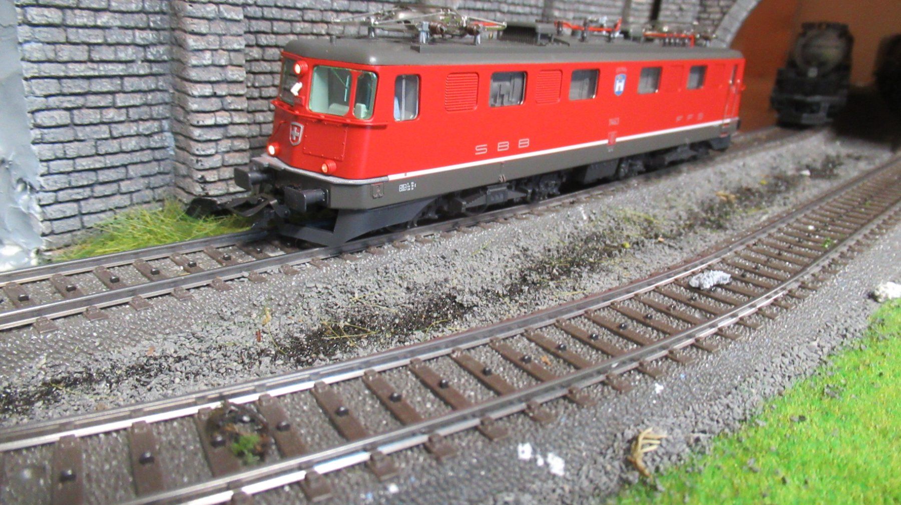 Märklin Modellini di ferrovie: Märklin Ae 6/6 "Göschenen" Digital dès 1.- – Nuovo (secondo la descrizione) da Martigny venduto da nevada98 3