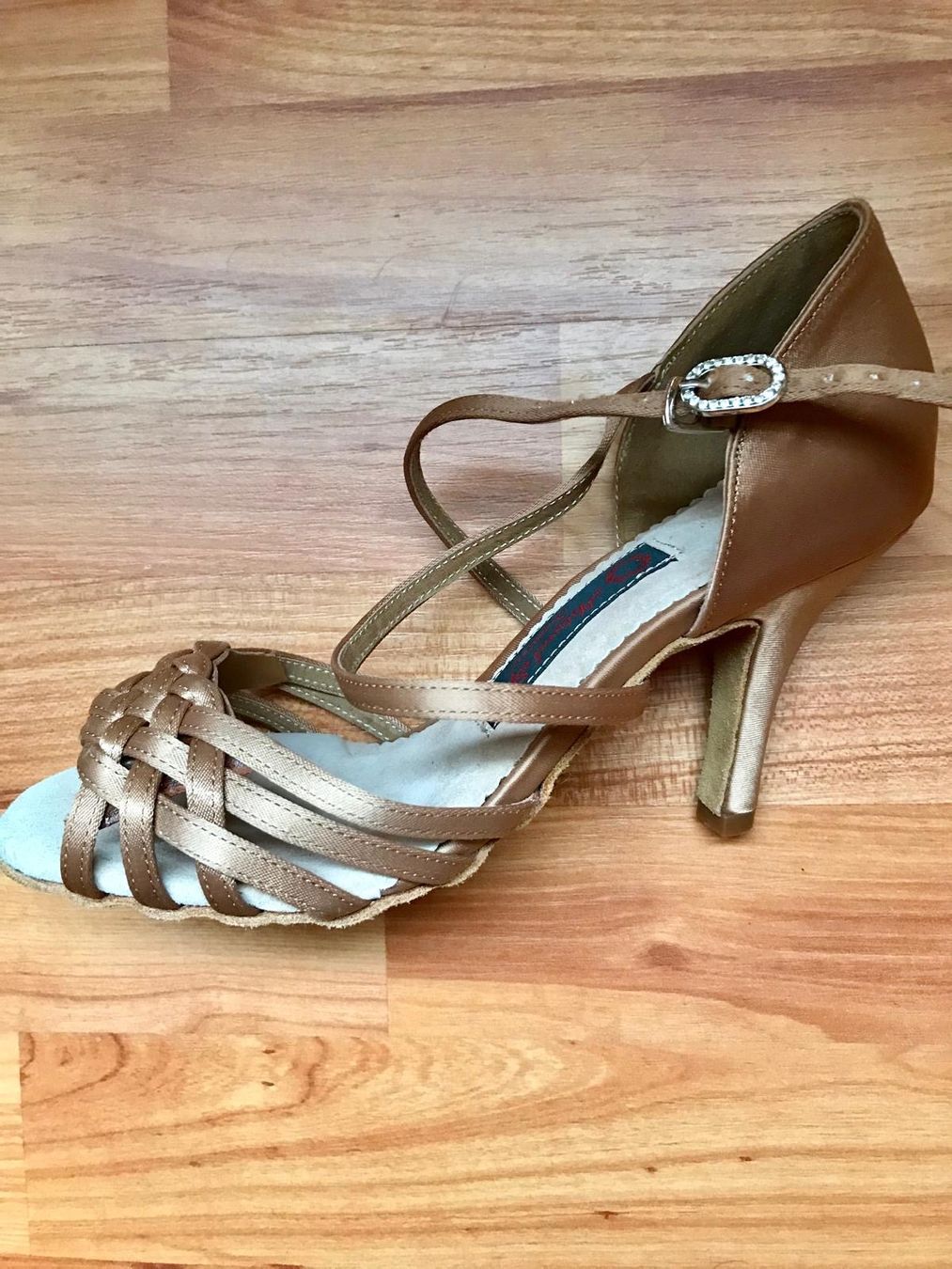 Scarpe da donna: Tanzschuhe Damen – Usato da Zürich venduto da Orch43 1