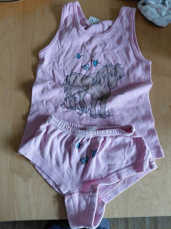 Biancheria intima: Unterwäsche Set gr. 116 – Usato da Ostermundigen venduto da sta_vl6d