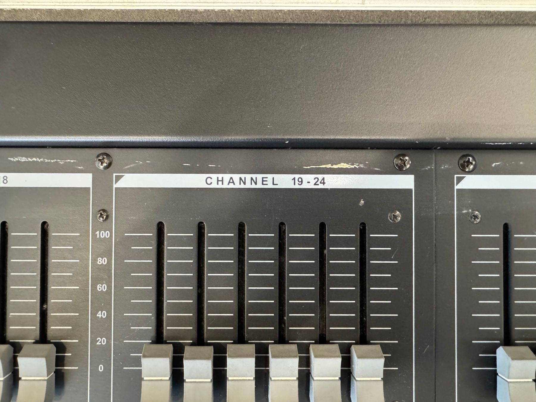 Mischpulte: MA Lightcommander II 48/6 im Case – Gebraucht aus Chur von gia_6dh2 4