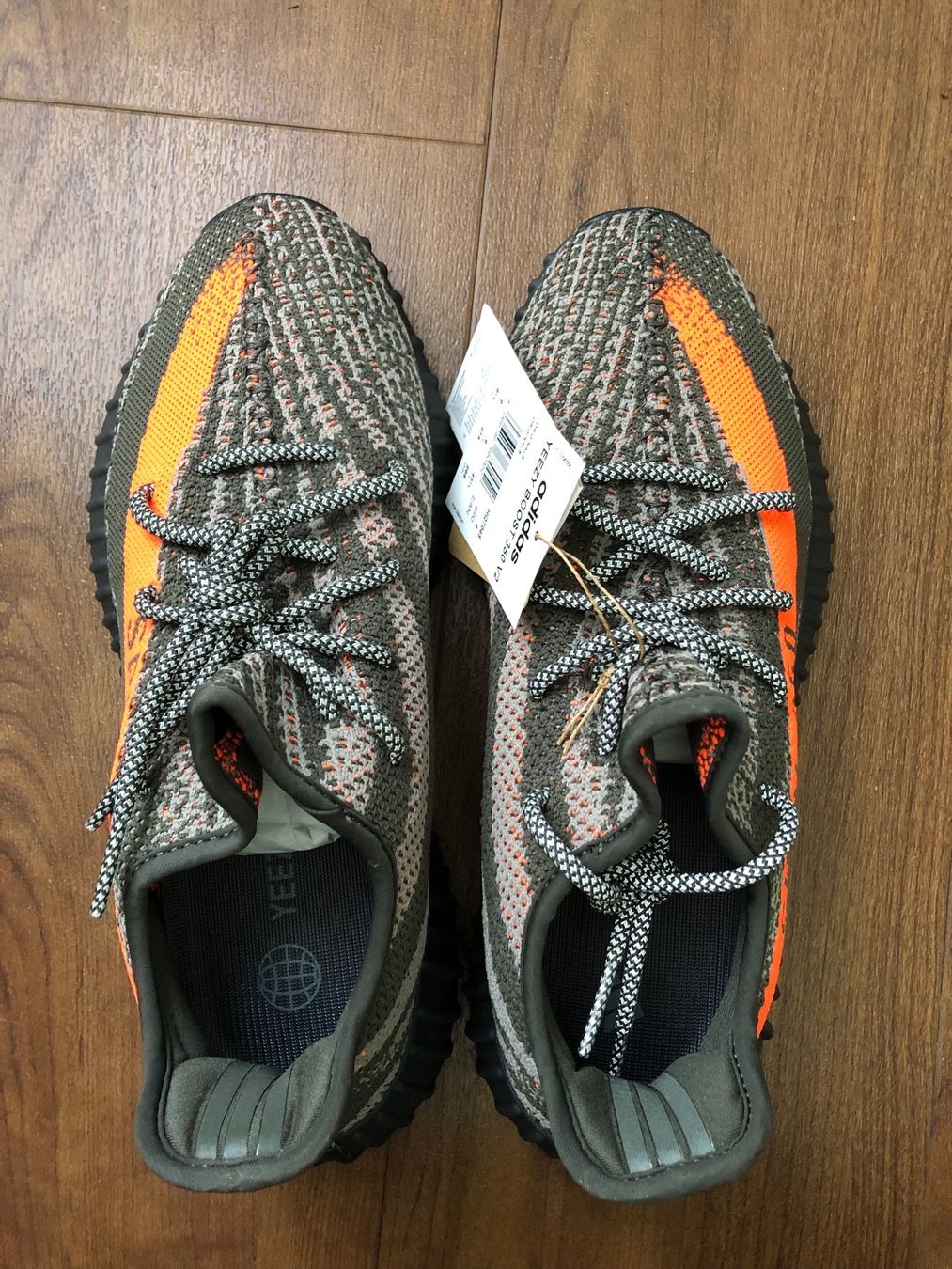 Adidas Herrenschuhe: Yeezy Boost 350 v2 beluga – Neu und originalverpackt aus Baar von tortuga72 2