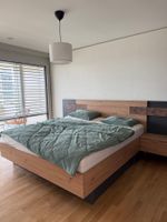 Doppelbett mit Nachttische und neuwertiger Matratze