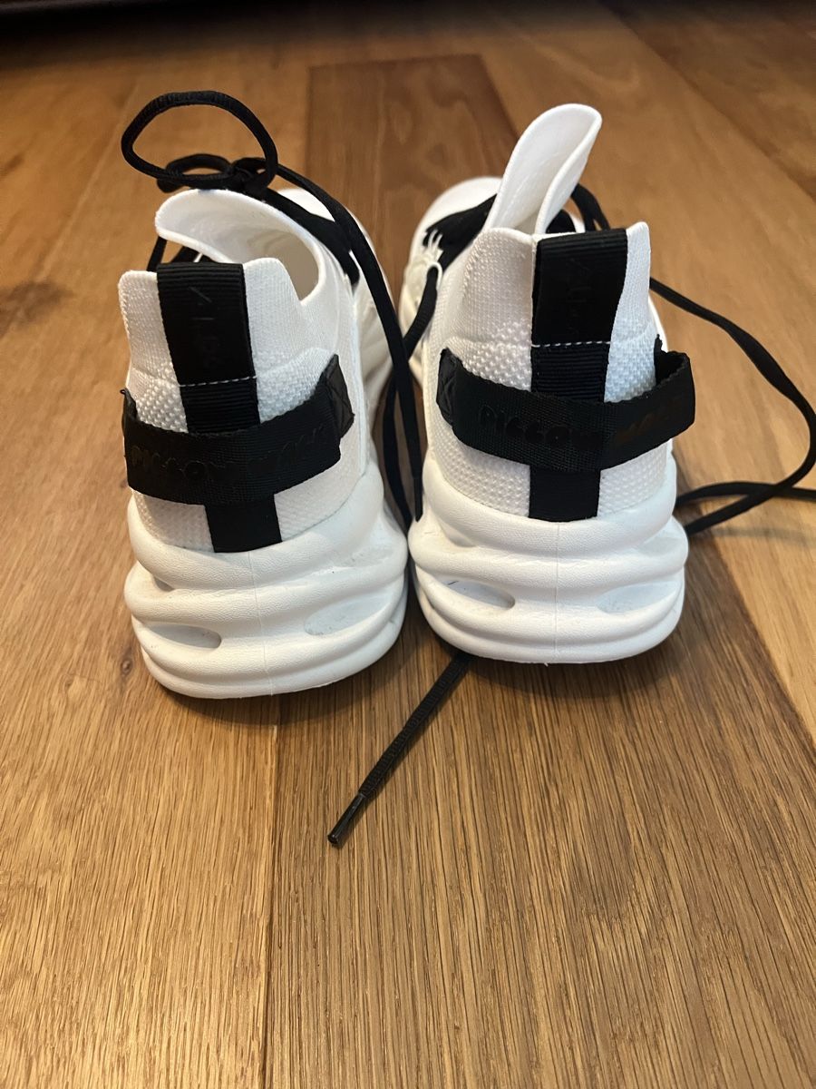 Aldo Chaussures femmes: Aldo Sneaker Weiss Gr. 39 – Neuf (Voir description) à Egg b. Zürich par Camila80 2