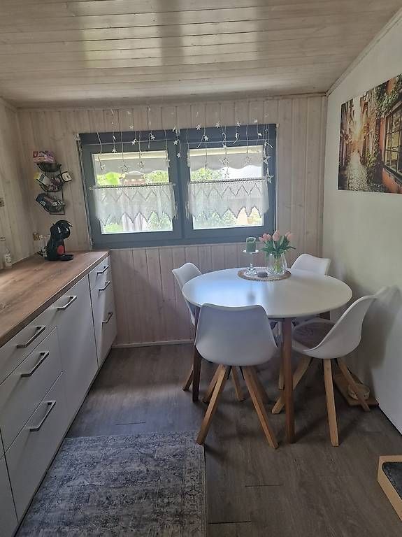 Mobilhome: Wohnwagen mot Stellplatz – Usato da Embrach venduto da thomcat4109 2