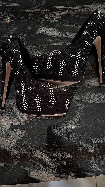 Chaussures femmes: Neuwertiger Damenschuhe  Gr 39 – Neuf (Voir description) à Wattenwil par karinschaw