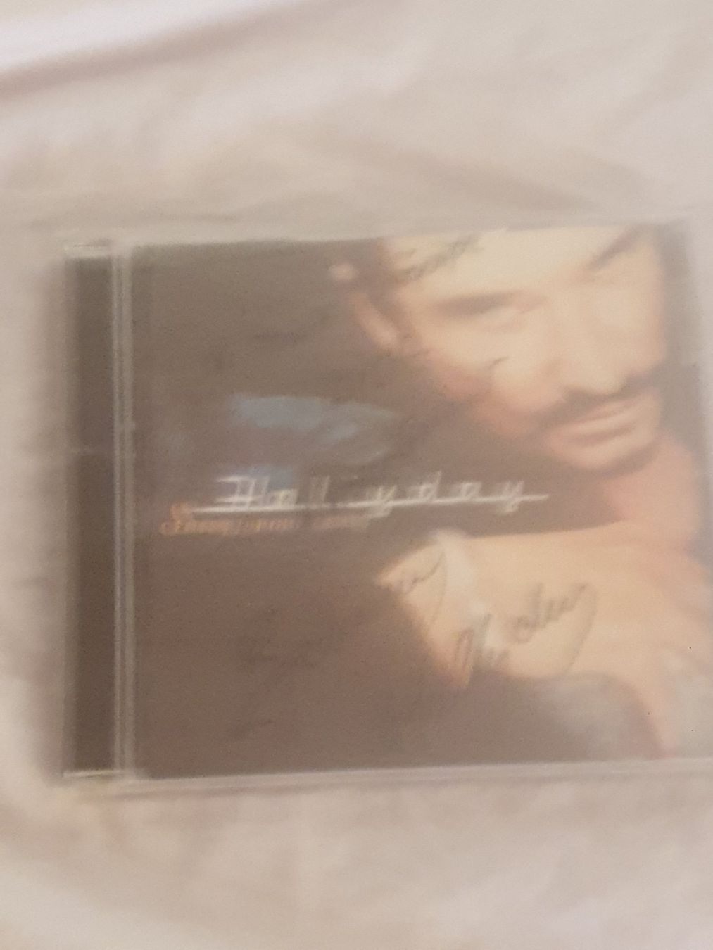 CD: Introuvable cd dédicacé pour toute l'équipe Dior – Usato da Belmont-Lausanne venduto da MikeC