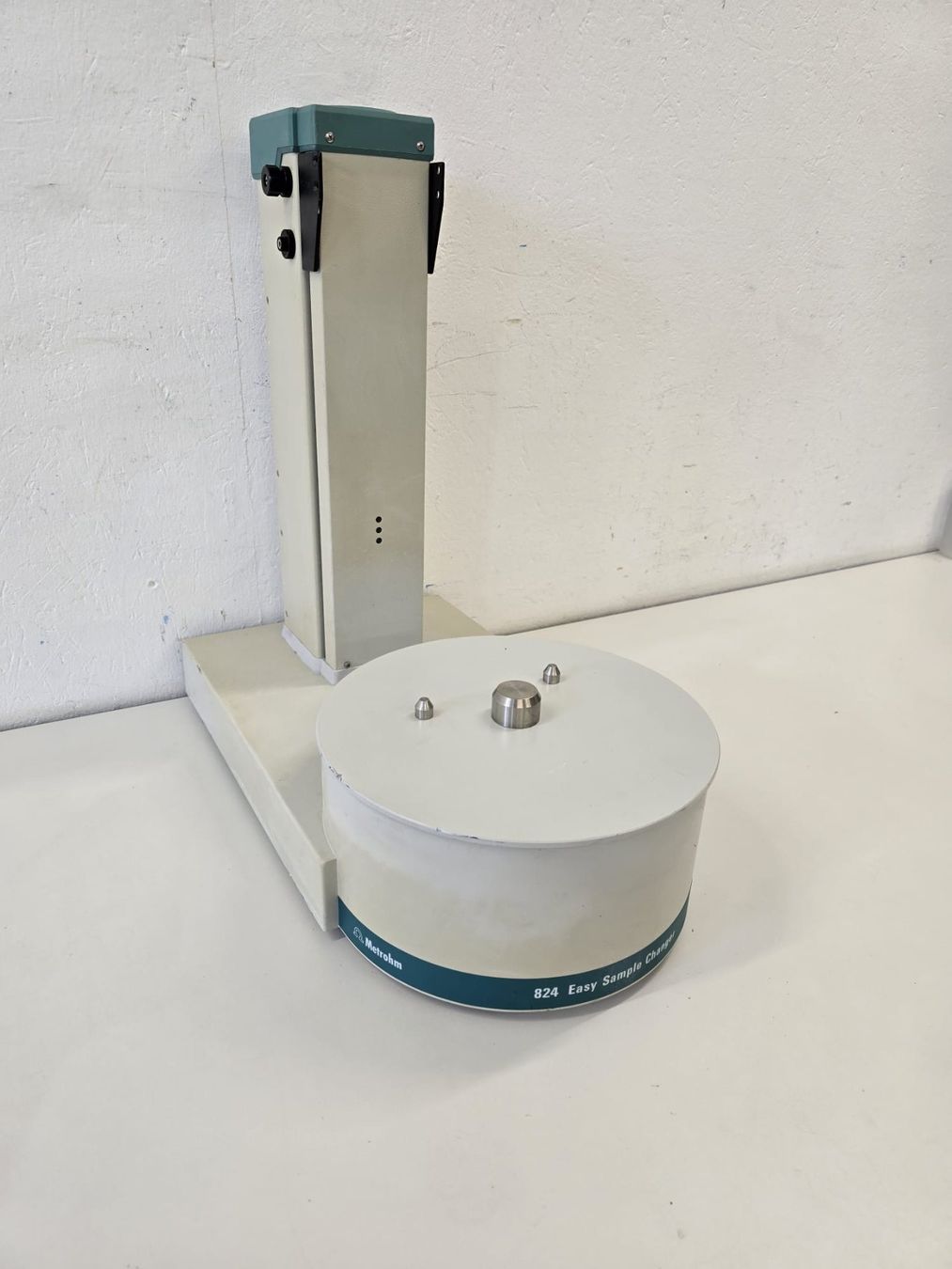 Tutte le macchine: Metrohm  824 Easy Sample Changer Autosampler – Usato da Niederdorf venduto da LeptonAG_Labor