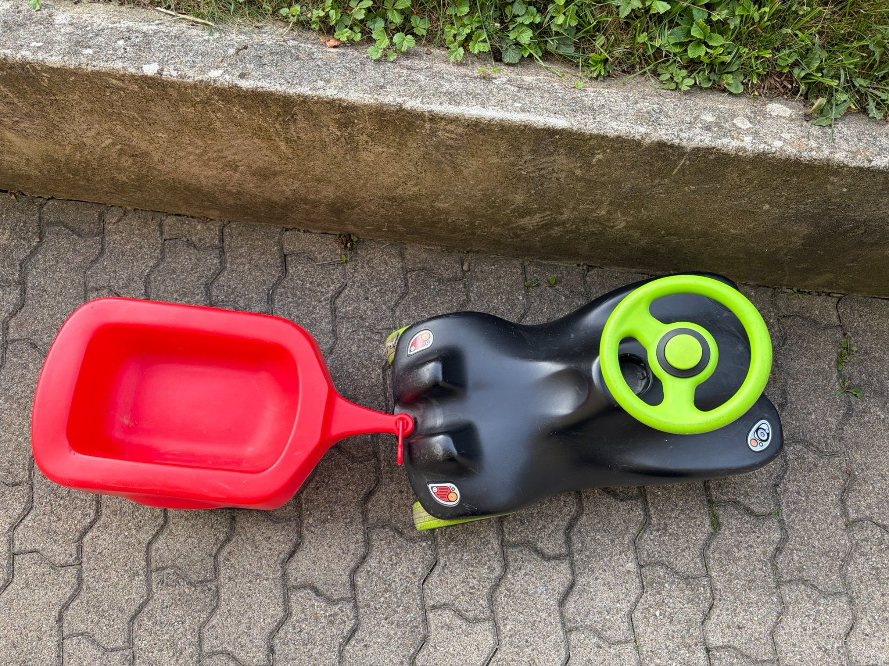 Big Fahrzeuge für Kinder: Bobby Car mit Anhänger – Gebraucht aus Zürich von teez_zh 1