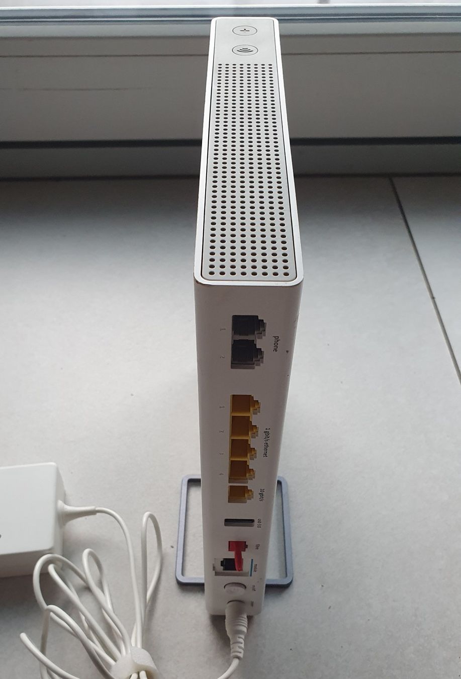 Swisscom Modem & Router: Swisscom internet Box 4 – Usato da Servion venduto da meno999 1