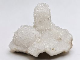 💎 Weiße Quarz Kristallstufe (Milchquarz) 155g