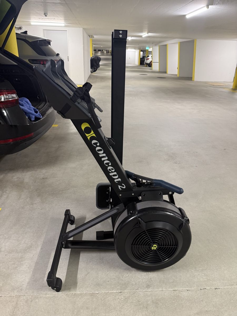 Concept 2 Hometrainer: Rudergerät Connect 2 PM5 – Usato da Rotkreuz venduto da 74max 1