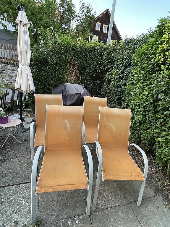 Set di tavolo e panche: Gartentisch mit Stühle  – Usato da Rebstein venduto da nem_hq6q 4