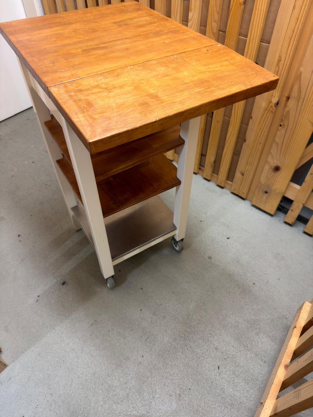 Ikea Möbel & Einrichtung: Solid Wood Kitchen Trolley / Side Table – Gebraucht aus Dietikon von Jacob-Alexandre 3