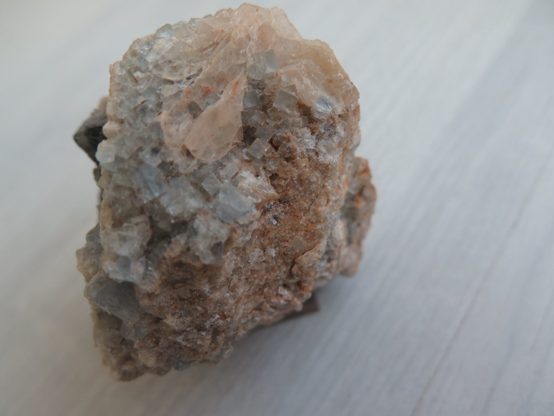 Minerali & Pietre curative: Fluorit auf Quarz von USA – Usato da Schaffhausen venduto da Yamakana51L8736OQ8 3
