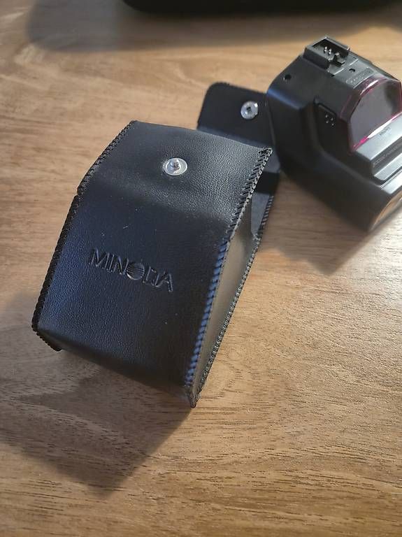 Flash: Minolta Program Flash 3200i mit Original-Ledertasche – Usato da Luzern venduto da fla_y22c 3